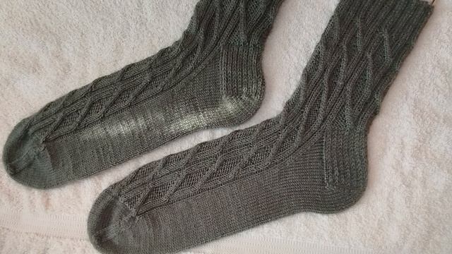 Прекрасная погода и готовая носочная 🧦 пара! смотреть онлайн