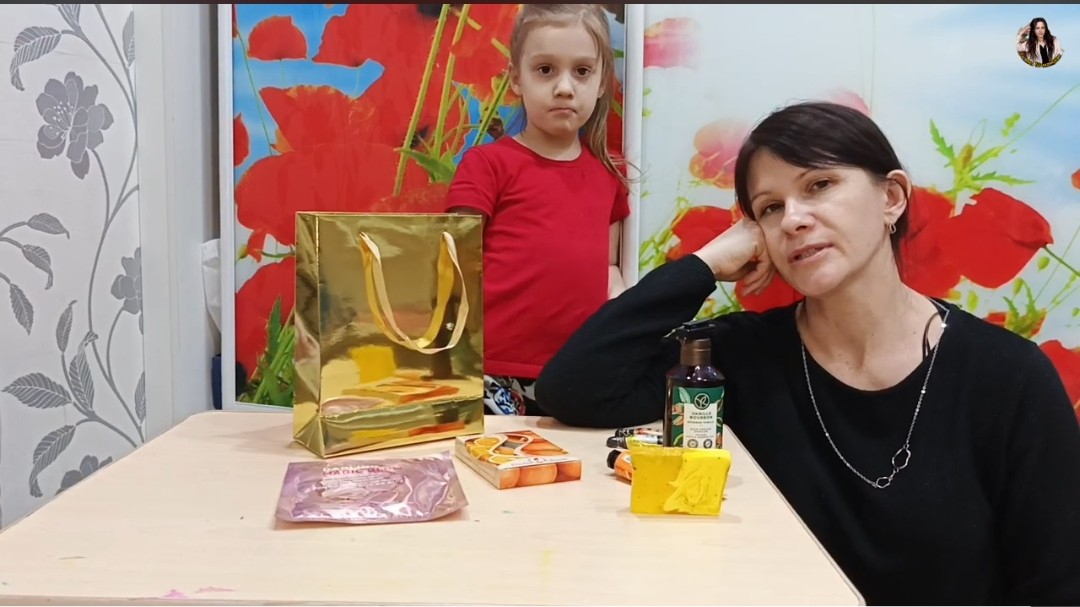 Продолжаем распаковывать Подарки на день рождения для меня VLOG смотреть онлайн