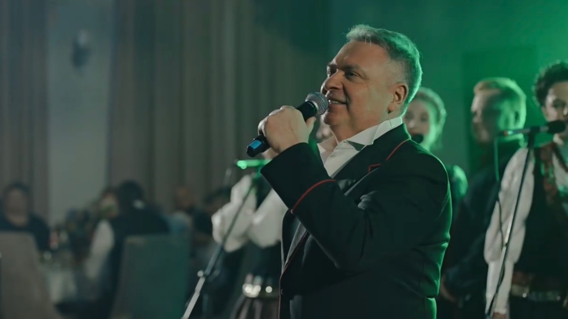 Александр Добронравов и ансамбль «ЛюбоЖить» — Казачья (январь 2026) смотреть онлайн