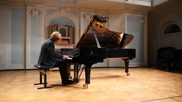 Александр Александров. Ф.Шопен. Баллада оп.47, № 3 смотреть онлайн