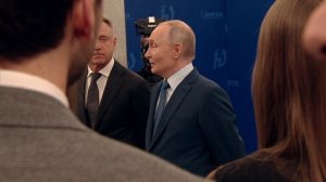 «Сюда можно прийти и не уходить»: Путин пошутил, где можно работать до и после пенсии