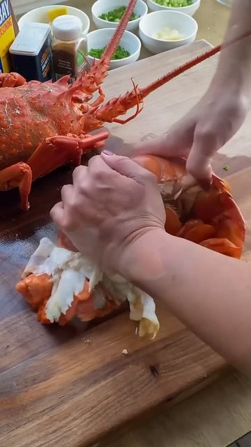 Колючий лобстер ASMR смотреть онлайн