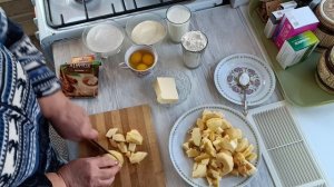 25.01.26. Всех Татьян поздравляю с именинами! 💐💐💐Готовлю вкусный манник с яблоками.