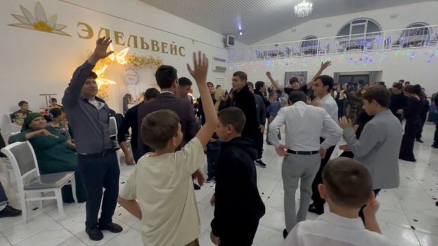 Эдельвейс ! Свадьба ! смотреть онлайн