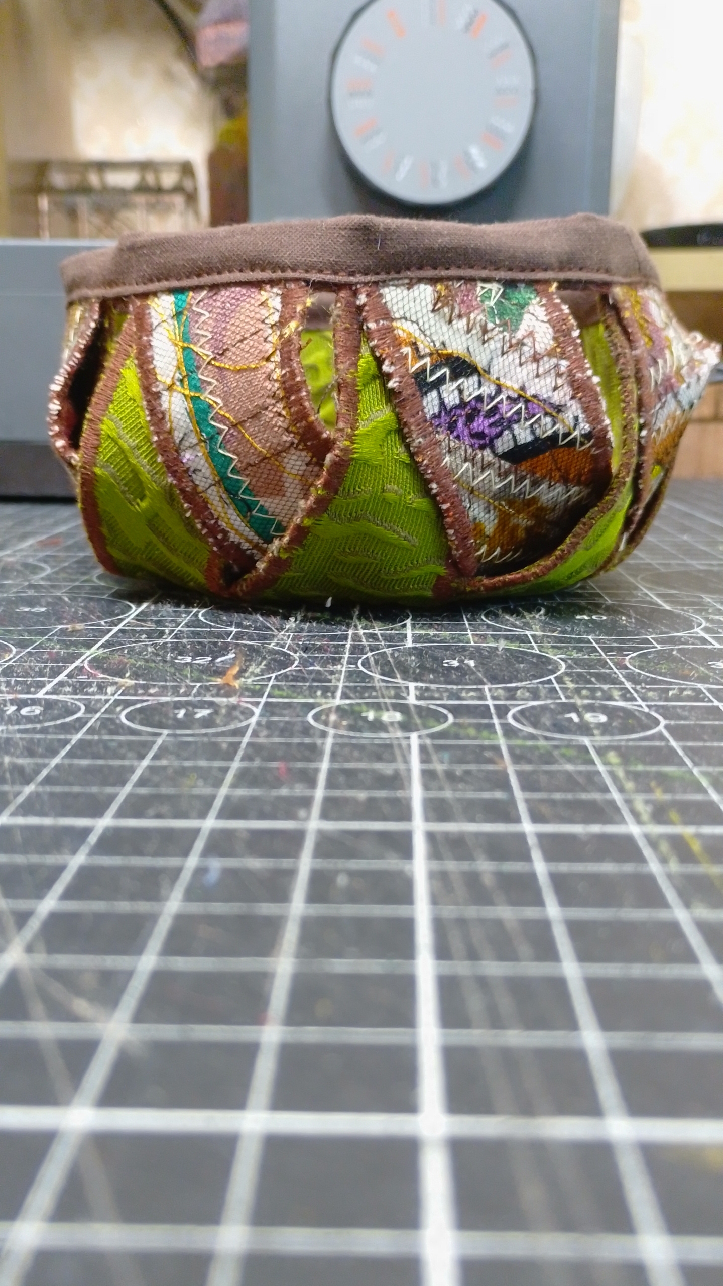 ЧУДО-КОРЗИНЫ с плетением по спирали 🍥 #пэчворк #лоскутноешитьё #плетеныекорзинки #shorts смотреть онлайн