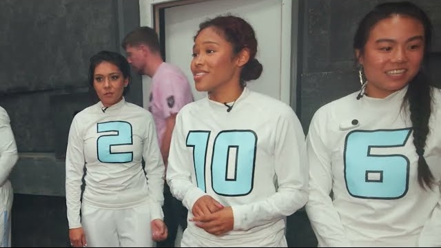 10 Человек VS Самый Смертельный Лазерный Лабиринт в Мире за $250 000! смотреть онлайн