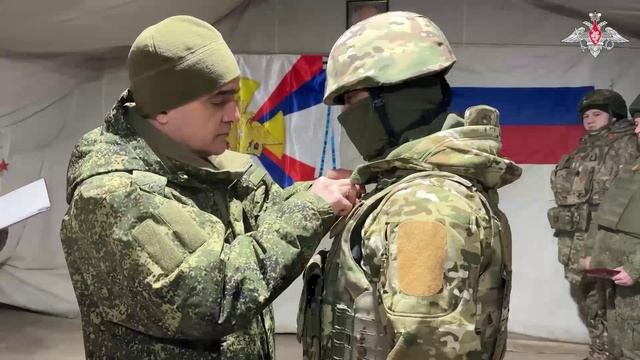 Награждение военнослужащих отряда «БАРС» ГрВ «Днепр» смотреть онлайн