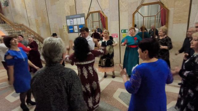 Поёт Азаренко 25.01.26. смотреть онлайн