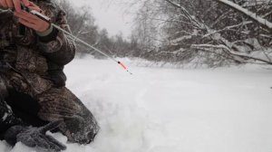 ТЯЖЁЛАЯ РЫБАЛКА В ГЛУХОЗИМЬ