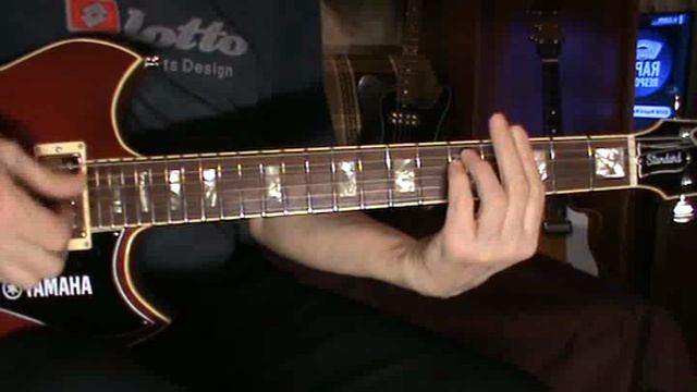 Сладка ягода-Е. Птичкин (как играть на гитаре аккорды) смотреть онлайн