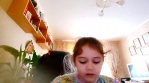 Ем вкусняшку😋