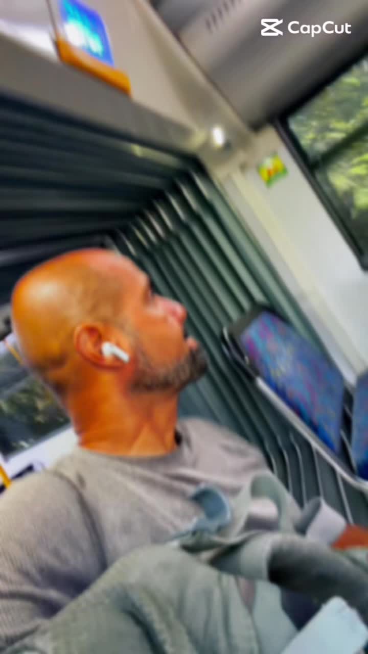 Выехал из Аделаиды в сторону Мельбурна. Пока пытаюсь выбраться из города чтобы начать автостопить. смотреть онлайн