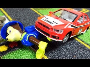 Щенячий Патруль и гоночная машинка - Мультики с игрушками для малышей - Paw patrol Toys