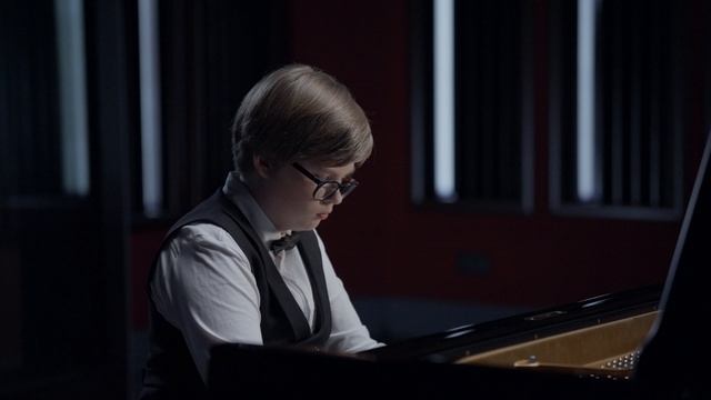 Исаак Альбенис - «Кастилия» из «Испанской сюиты» / Игорь Носенко (фортепиано) смотреть онлайн