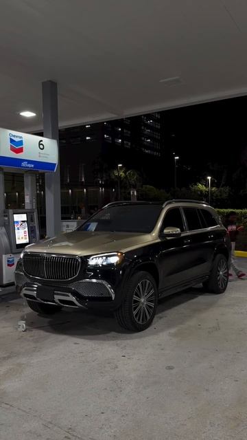 Тот самый танцующий Мерседес Бенц смотреть онлайн