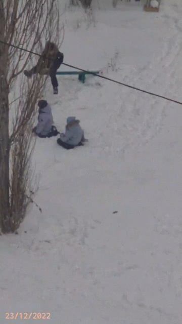 пойдем снеговика лепить? #зима #winter #doomer #core #shorts смотреть онлайн