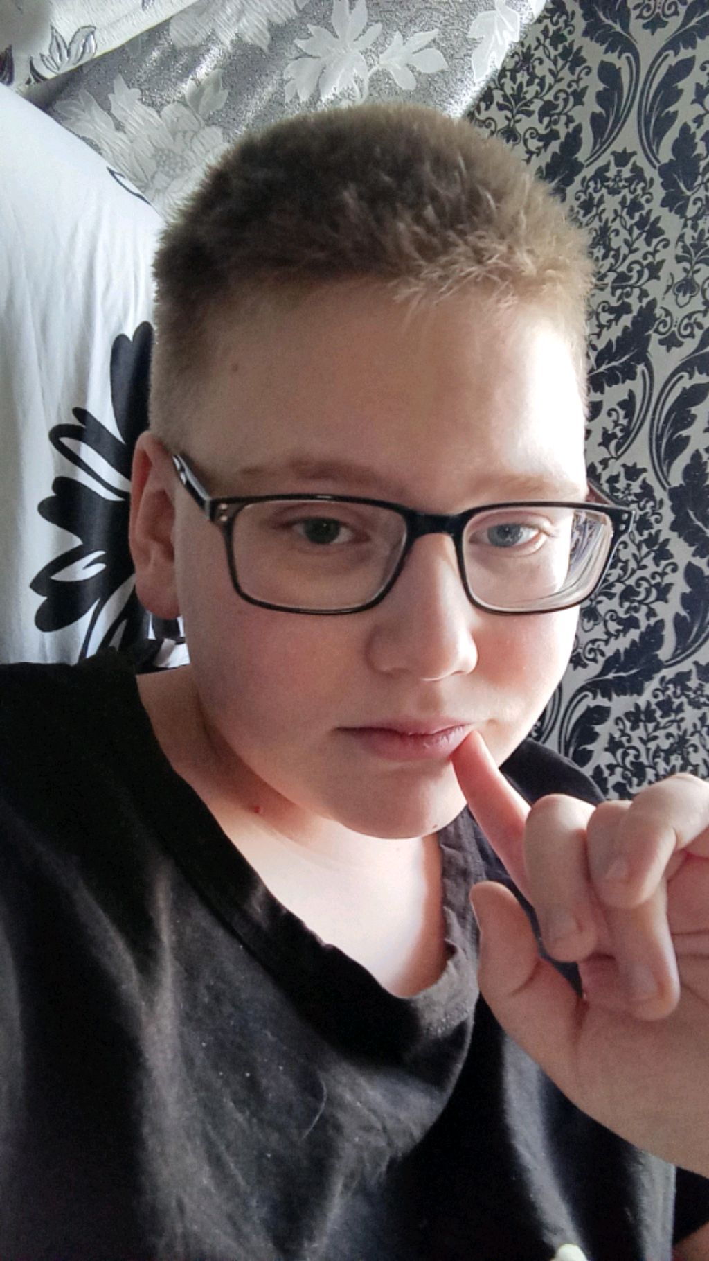 Сижу разговариваю смотреть онлайн