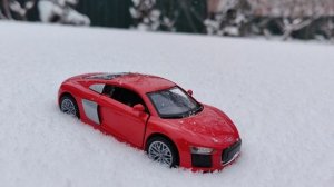 Модель Audi R 8  второго поколения от welly