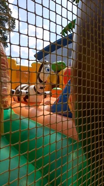 1000051098.mp4 смотреть онлайн