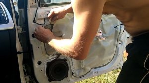 Снятие дверной карты Нью Актион