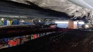 Сливаем полностью отработанное масло с теплого двигателя на Kia ceed sw каждые 15 тыс км