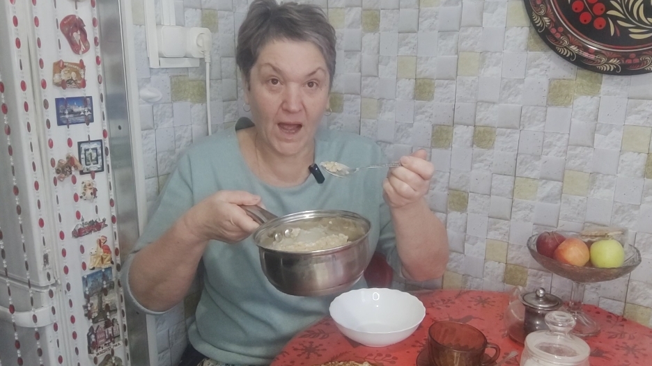 ""ПРИЯТНЫЙ "" 🤦 ЗАВТРАК(должен быть,но🤷).ВОСПИТАНИЕ☝️.КАК ЕЛИ из СКОВОРОДЫ - УКУСНО😋😋😋 смотреть онлайн