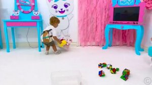 Настя и Мэгги нянчатся с малышами [get.gt]