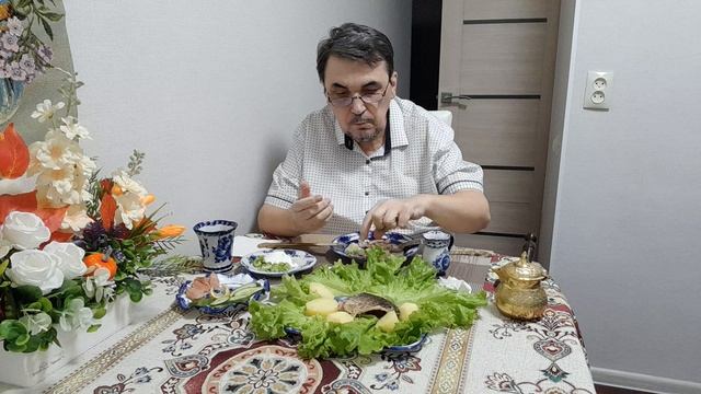 Скромный ужин. Мукбанг. Разъясняю сложившуюся ситуацию по каналам. Не молотите глупости. смотреть онлайн