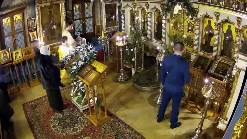 Мц. Татианы и с нею в Риме пострадавших. Ранняя Литургия в 6.30. смотреть онлайн