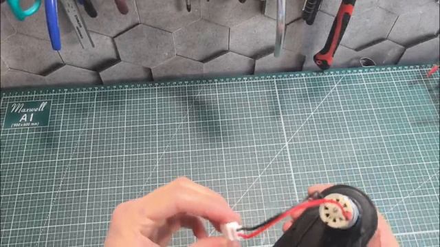 Ремонт детского электромобиля