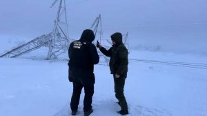Двум рухнувшим под Мурманском опорам ЛЭП было 60 лет