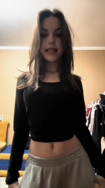 Что снимать больше❓ #mashadark #машадарк #тренды #trend смотреть онлайн