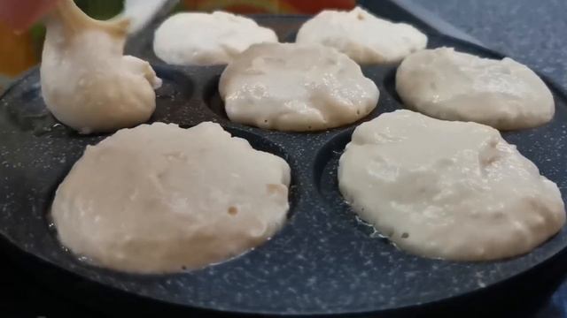 Пышные оладьи на кефире, которые покорили весь мир! Тесто на кефире. Рецепты от Хлебстори