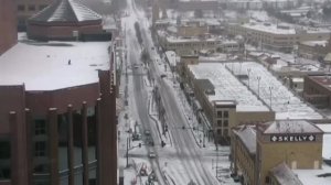 В США настоящая паника из-за морозов до −17°C и мощных снегопадов. Люди сметают продукты в магазинах