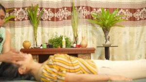 Массаж всего тела ASMR от Доньи Эсперансы: шепот, расслабление, покалывание, звуки для сна