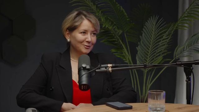 Девушка переехав в Сочи ⏳работает в такси 🚕 смотреть онлайн