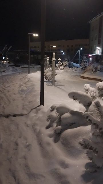 Очень красивый двор! смотреть онлайн