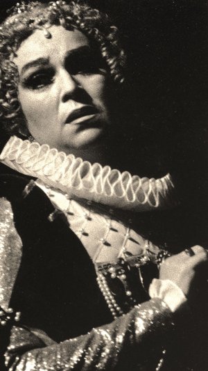 Ария Елизаветы "Сын господень..."  из последнего акта оперы Верди "Дон Карлос"