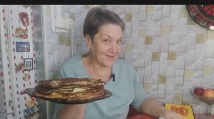 СТАРУХА ШАПОКЛЯК🙋на КУХНЕ 💯то ли ГОТОВИЛА😋 то ли 👅 ЯЗЫКОМ МОЛОЛА🤷