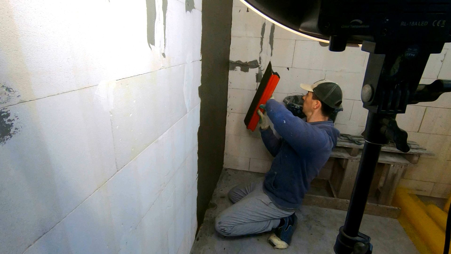 🏡Я нашёл идеальный способ штукатурки газобетона по сетке / Узнайте этот способ и вы👀 смотреть онлайн