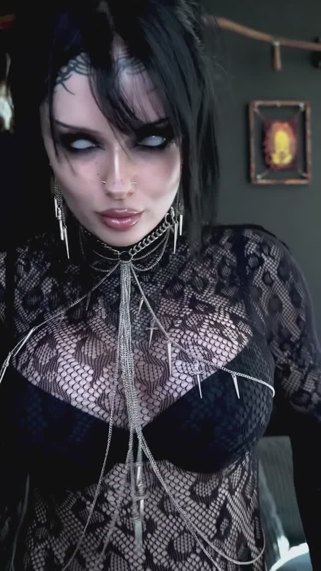 Тянки Неформалки смотреть онлайн