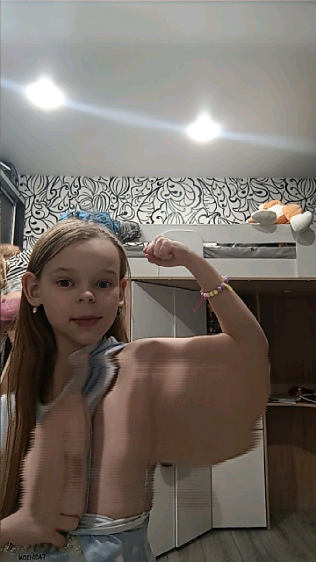 Когти из бумаги смотреть онлайн