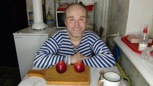 завтрак с Рыжулей. права женщин. готовь приданное. мукбанг. обжор. еда на камеру. диета. шизофрения.