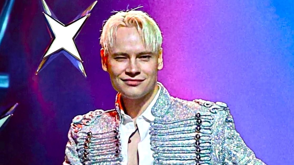 SHAMAN признался, почему его псевдоним пишется не по-русски смотреть онлайн