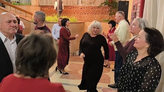 А вы танцуйте... 25.01.26... смотреть онлайн