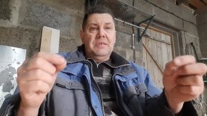 поговорим о том когда и почему нельзя тревожить пчелок .