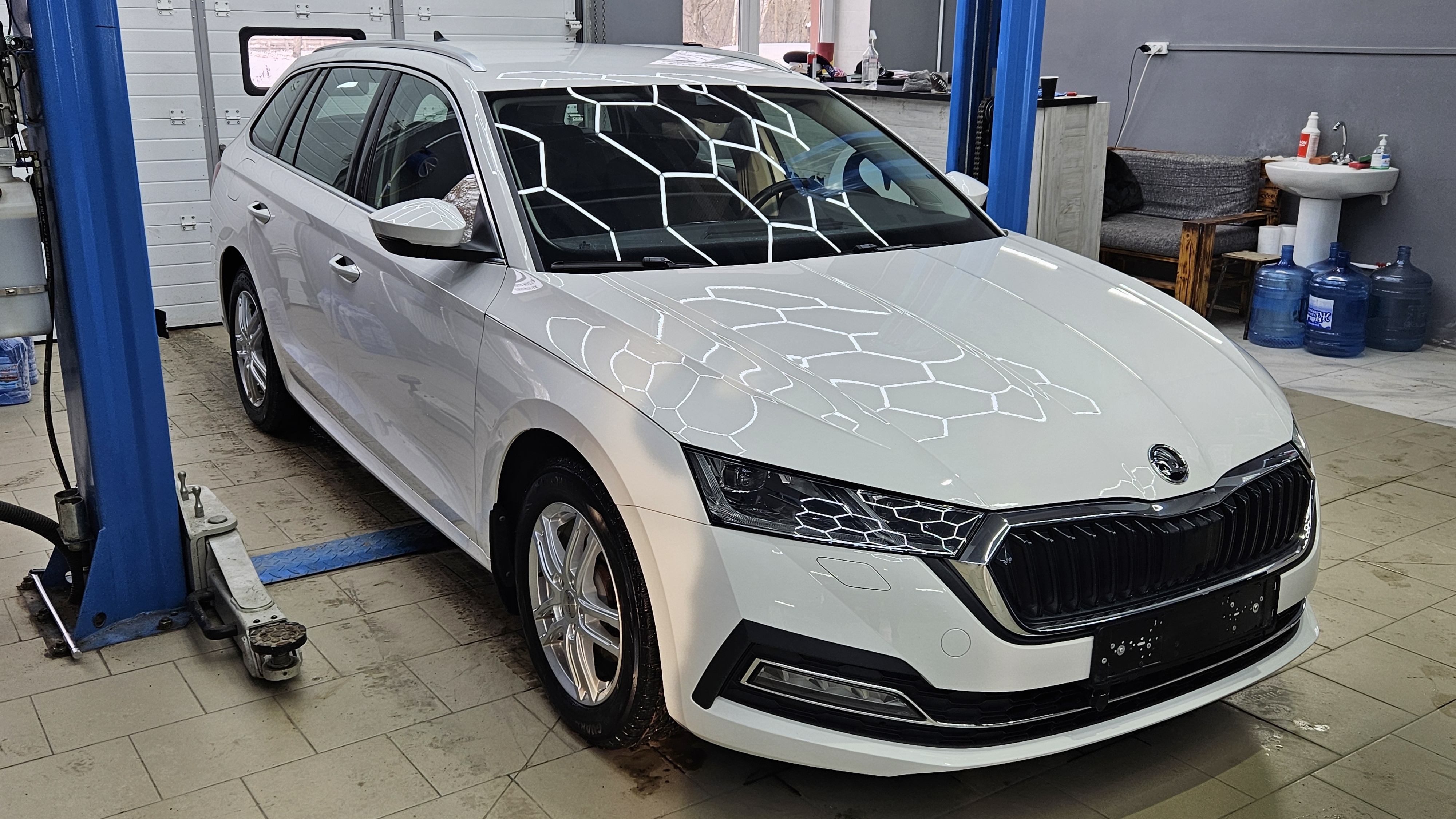 Skoda Octavia Combi G-TEC 2022 1.5 TSI бензин/метан 131 hp DSG7. Webasto, подогревы, камера и т.д. смотреть онлайн