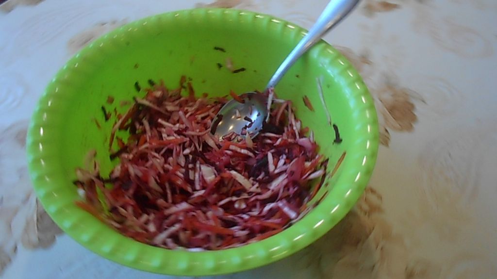 САЛАТАМ ПРИВИЛЕГИЯ.ПЕЧЕМ ХЛЕБ.ПОСАДКА ПЕРВЫХ ТОМАТОВ смотреть онлайн