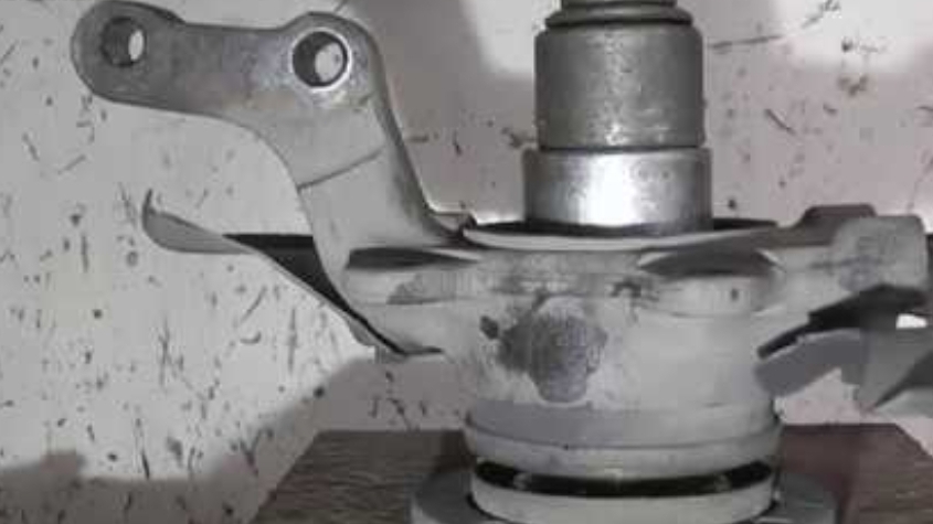 Замена подшипника передней ступицы ВАЗ 1118 Калина смотреть онлайн