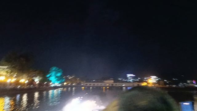 Открытие светомузыкального фонтана на набережной Сухума у Морвокзала и водное шоу. 06.08.2025. смотреть онлайн
